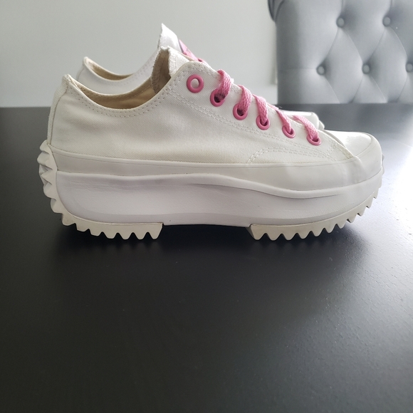 Converse Run Star Hike Platform Low Shoes Size 7.5 White Pink Chuck Taylor - Picture 2 of 11
